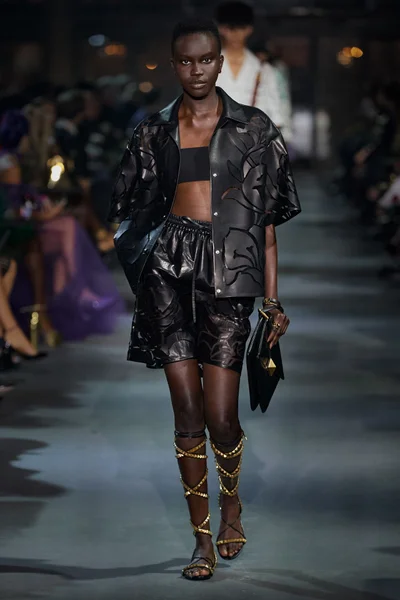 Look 66
